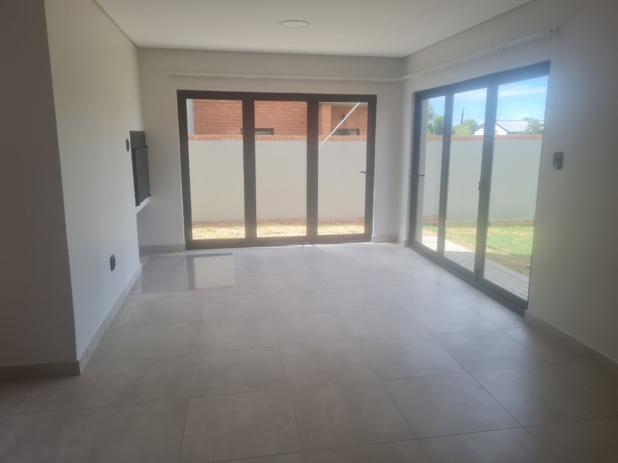 3 Bedroom Property for Sale in Somerton Estate Free State